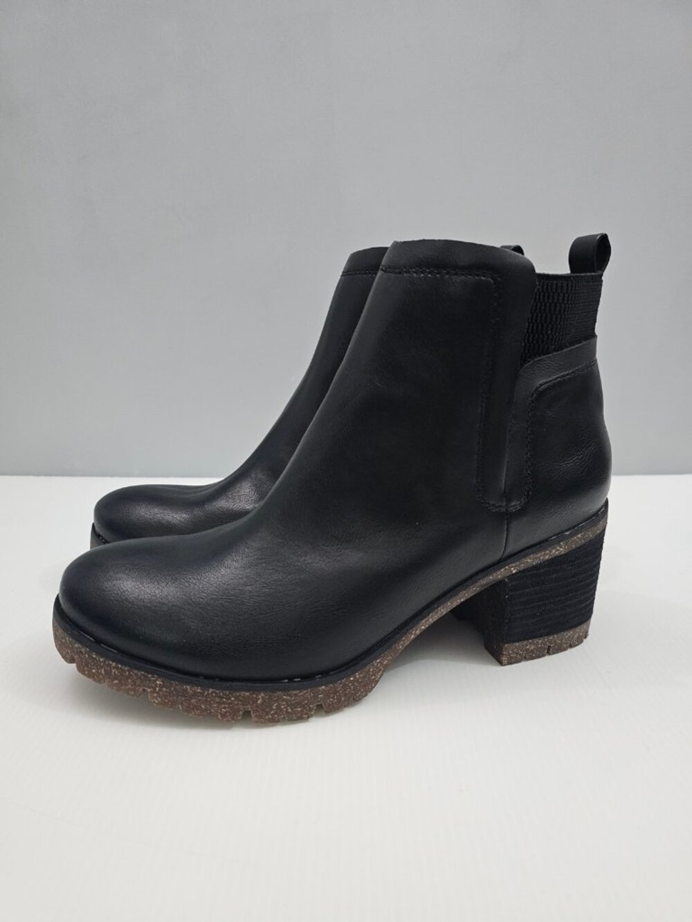 Korks By Kork Ease Elsie Chelsea Ankle Boot Womens 9 Black Chunky Block Heel NEW